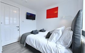 Stylish Studios By Luxestays Fulham